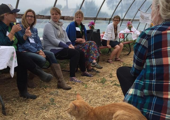 “Childhood Agricultural Injury Prevention Among Organic Farmer Mothers,” published recently in the Journal of Agromedicine, was based on data collected at four new women farmer educational events hosted by the Midwest Organic & Sustainable Education Service (MOSES).