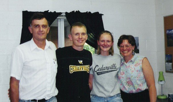 The Campbell Family Moving into Maddox Sept 2004