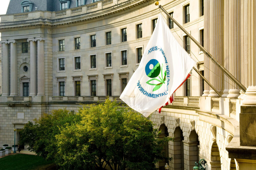 EWG urges conventional produce support for chlorpyrifos ruling