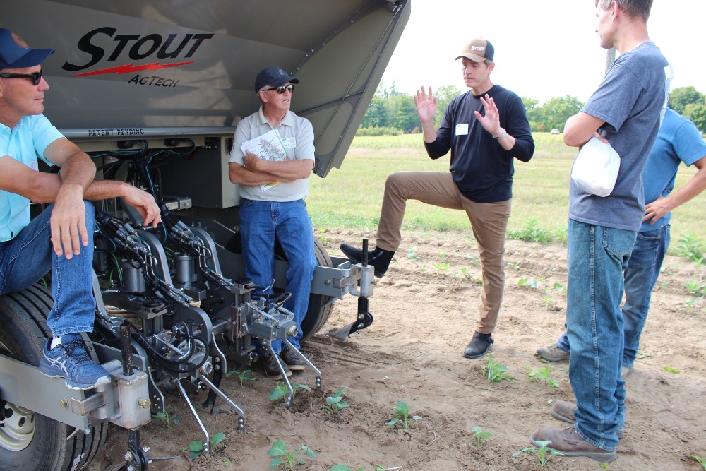 Organic farming groups urge Senate to protect USDA organic research programs in new farm bill